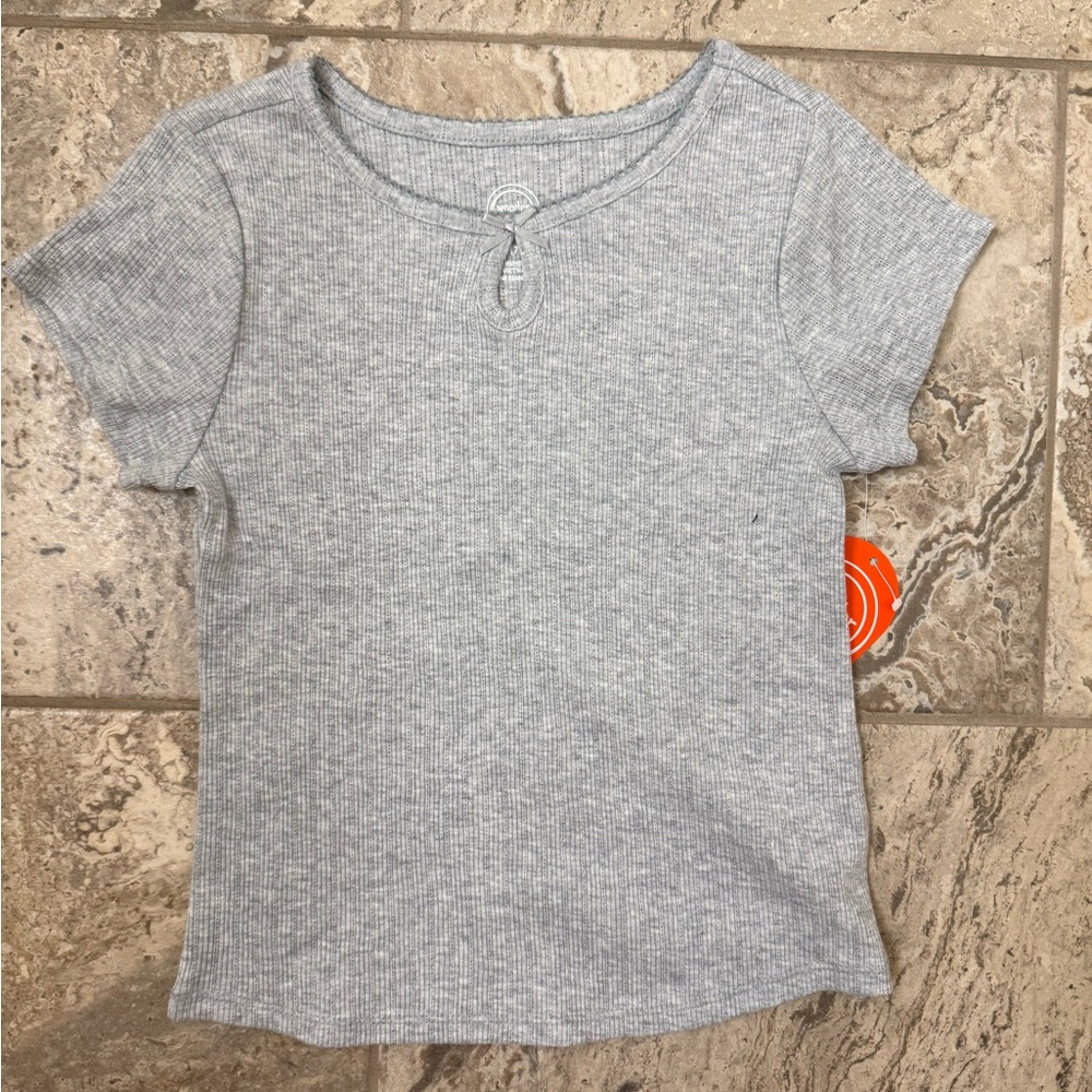 NWT Size Medium (7-8) Wonder Nation Gray Keyhole Top